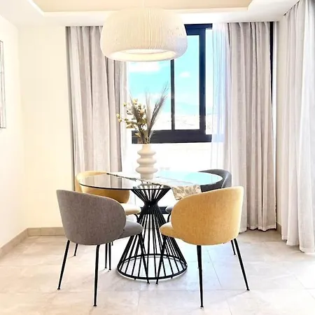 Infinity 2br&parking شقة