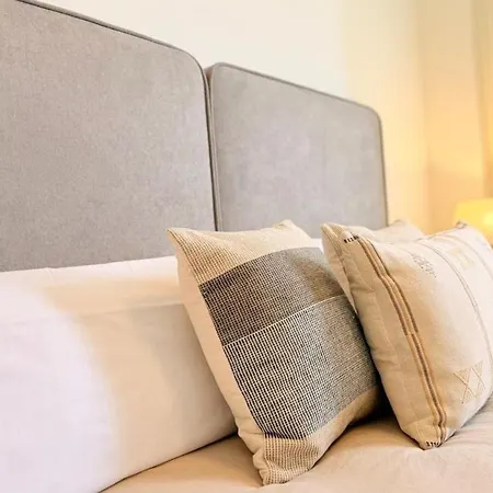 Infinity 2br&parking إِستيبونا