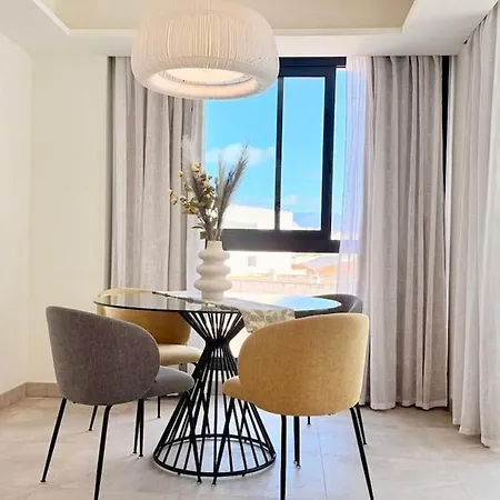 Infinity 2br&parking شقة *